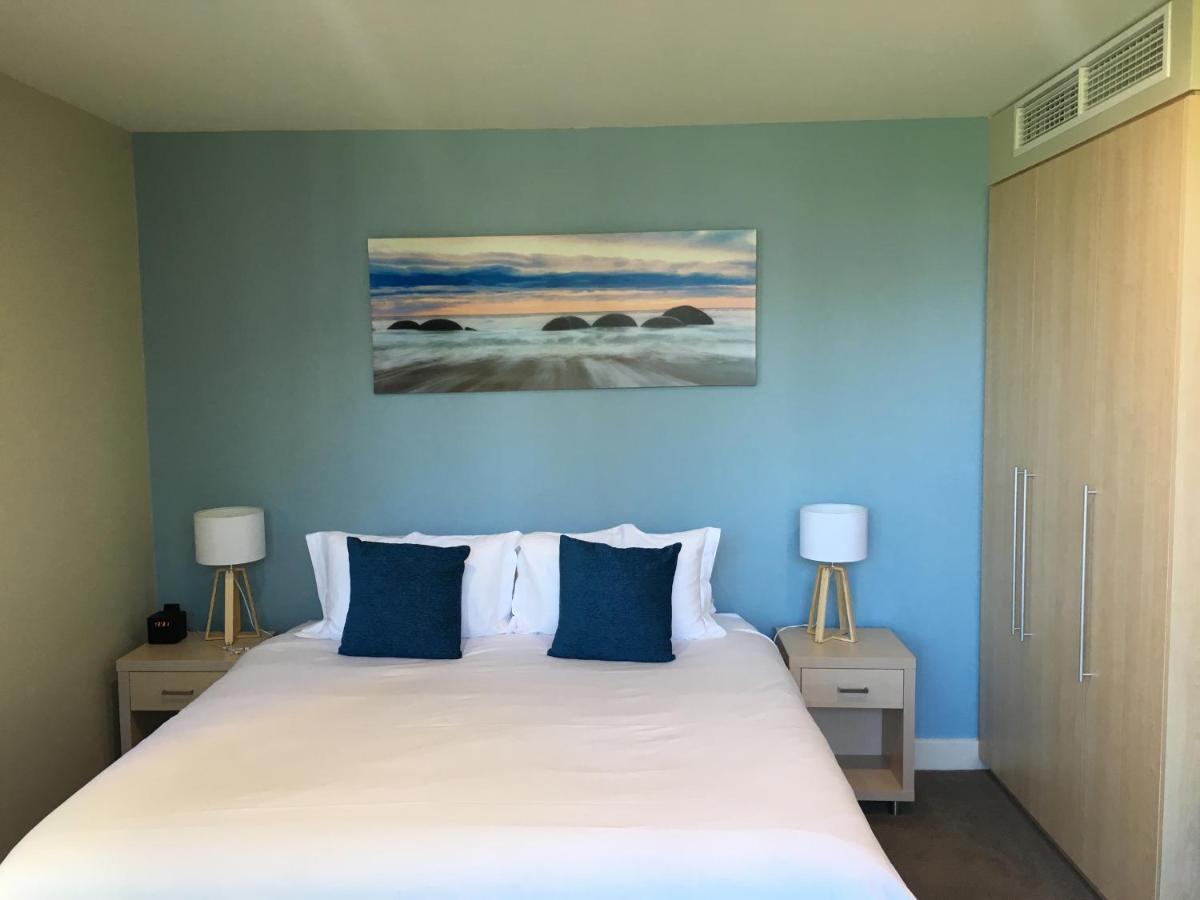 Beachside Luxury Apartments One & Two Bedroom In Beachfront Oaks Pier Building เกลเนลก์ ภายนอก รูปภาพ
