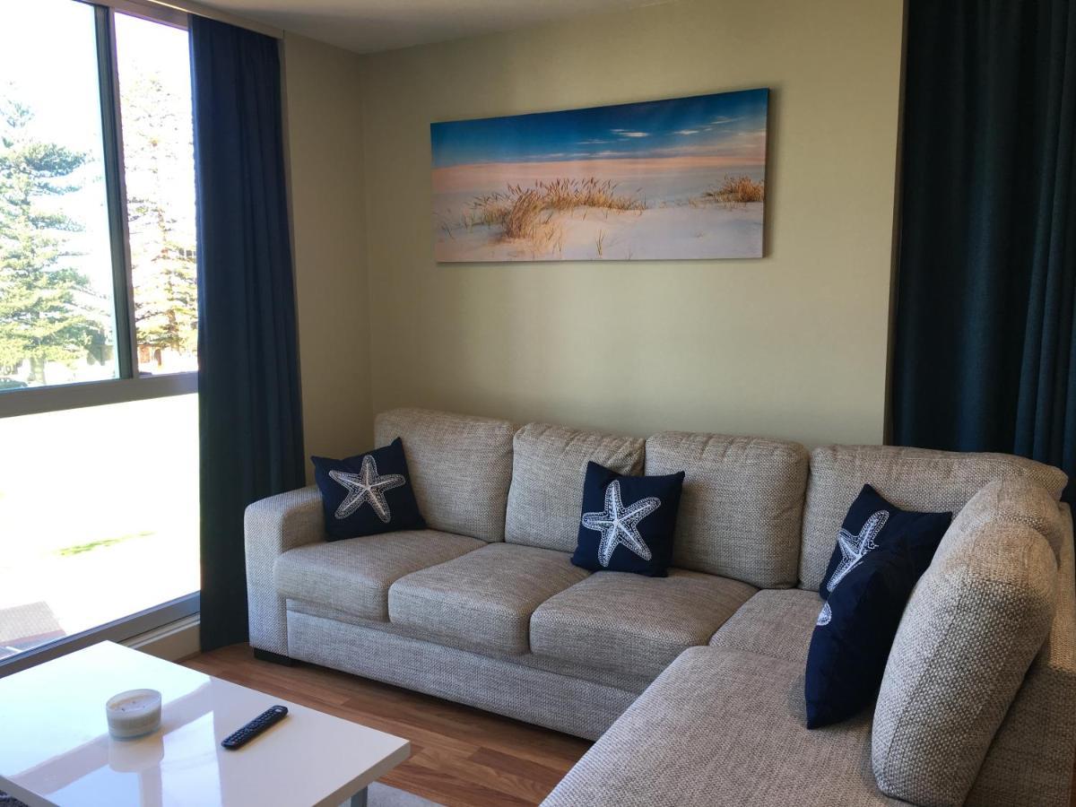 Beachside Luxury Apartments One & Two Bedroom In Beachfront Oaks Pier Building เกลเนลก์ ภายนอก รูปภาพ