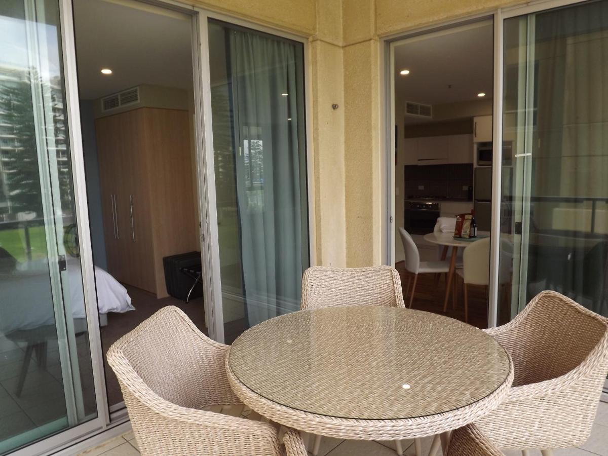 Beachside Luxury Apartments One & Two Bedroom In Beachfront Oaks Pier Building เกลเนลก์ ภายนอก รูปภาพ