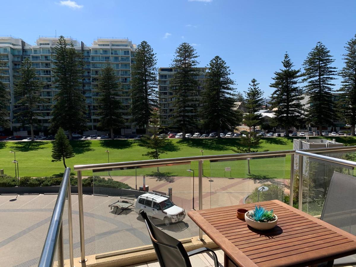 Beachside Luxury Apartments One & Two Bedroom In Beachfront Oaks Pier Building เกลเนลก์ ภายนอก รูปภาพ
