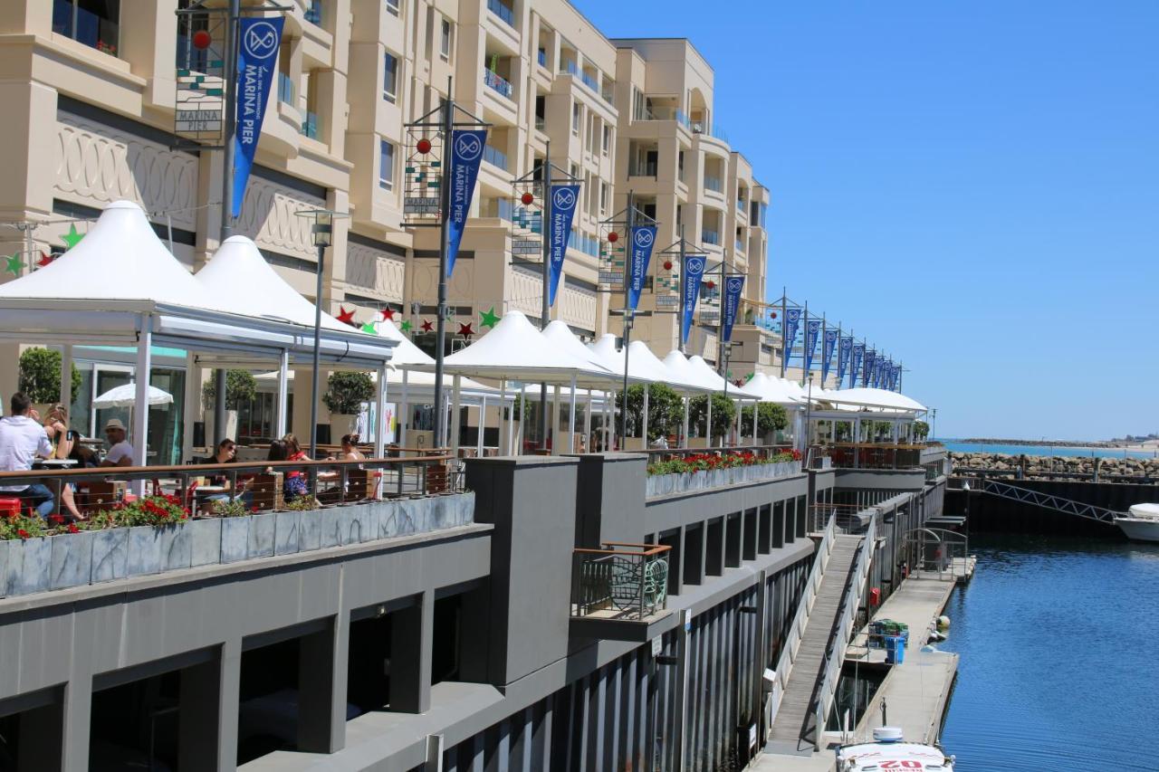 Beachside Luxury Apartments One & Two Bedroom In Beachfront Oaks Pier Building เกลเนลก์ ภายนอก รูปภาพ